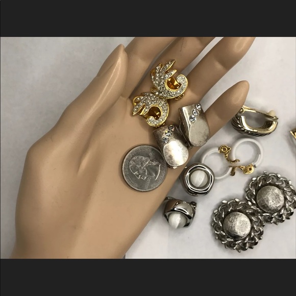 Vintage Clip On Earrings bundle 6 Pairs All good - Picture 9 of 11